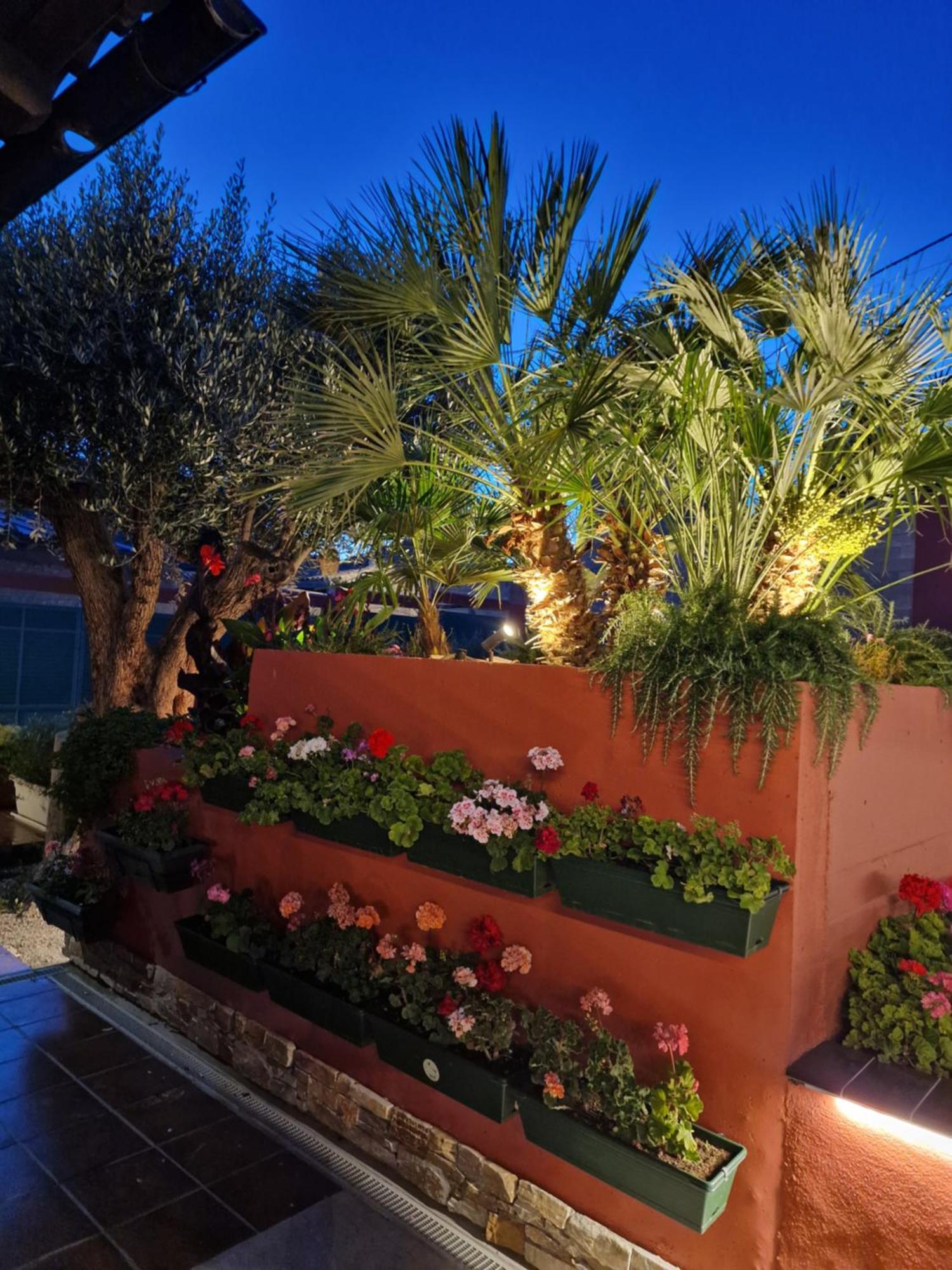 Villa El Jardin De Gala Castejon de Monegros Esterno foto